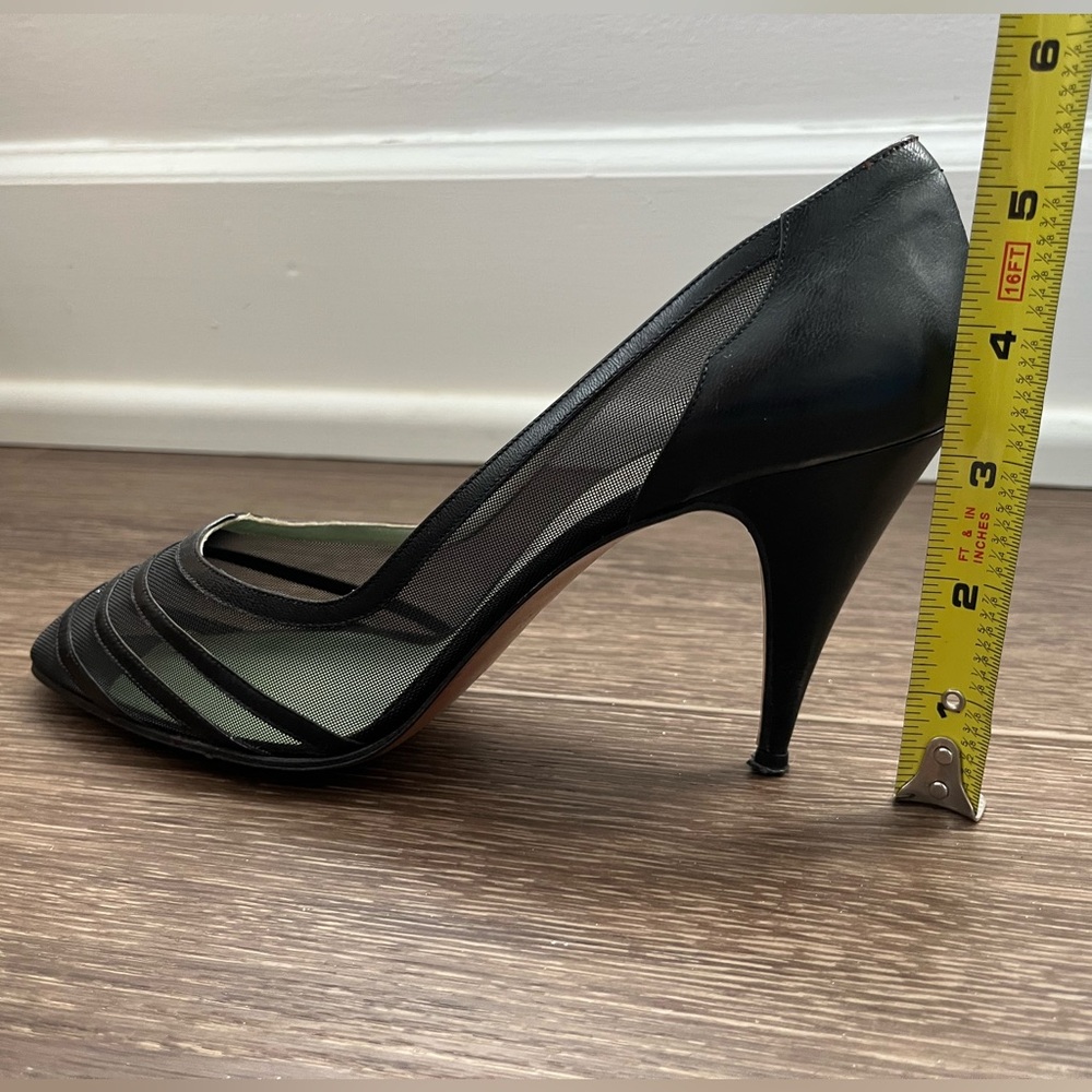 Arlene Heels, 39 - Picture 2 of 4